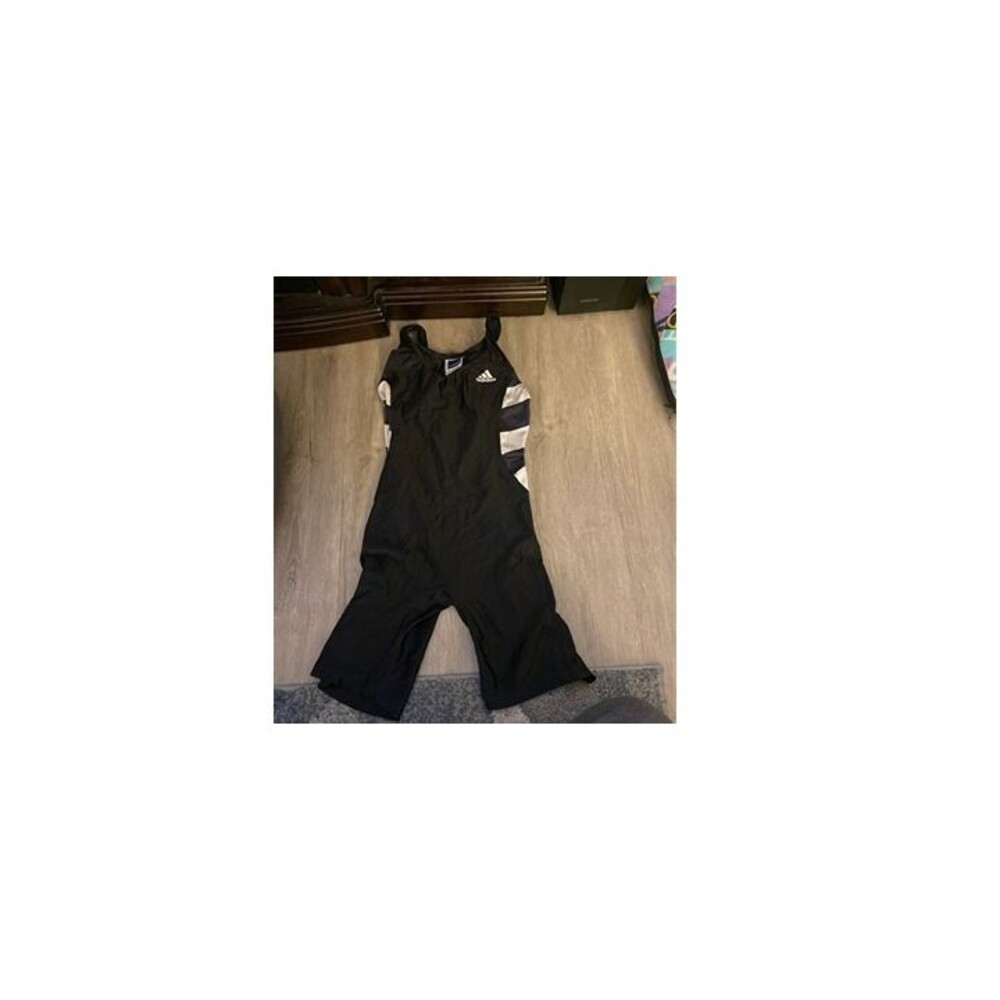 Adidas singlet LARGE
